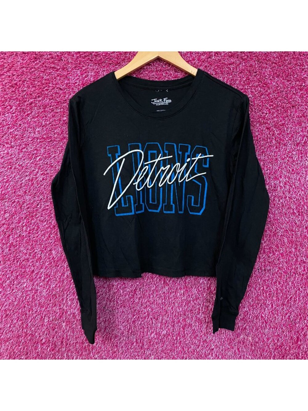 Junk Food Clothing Detroit Lions Women's Long Sleeve Crop Top Small